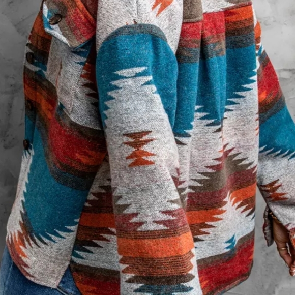 1 Large left ❤🤘New boutique distressed Aztec shacket - Picture 4 of 14